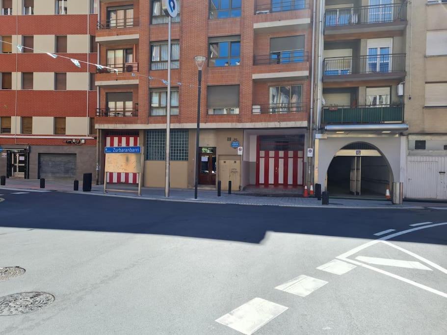 La Casita Verde. Metro Cerca Del Casco Viejo Bilbao Ngoại thất bức ảnh