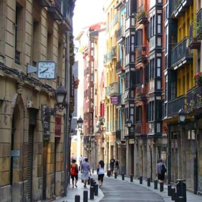La Casita Verde. Metro Cerca Del Casco Viejo Bilbao Ngoại thất bức ảnh