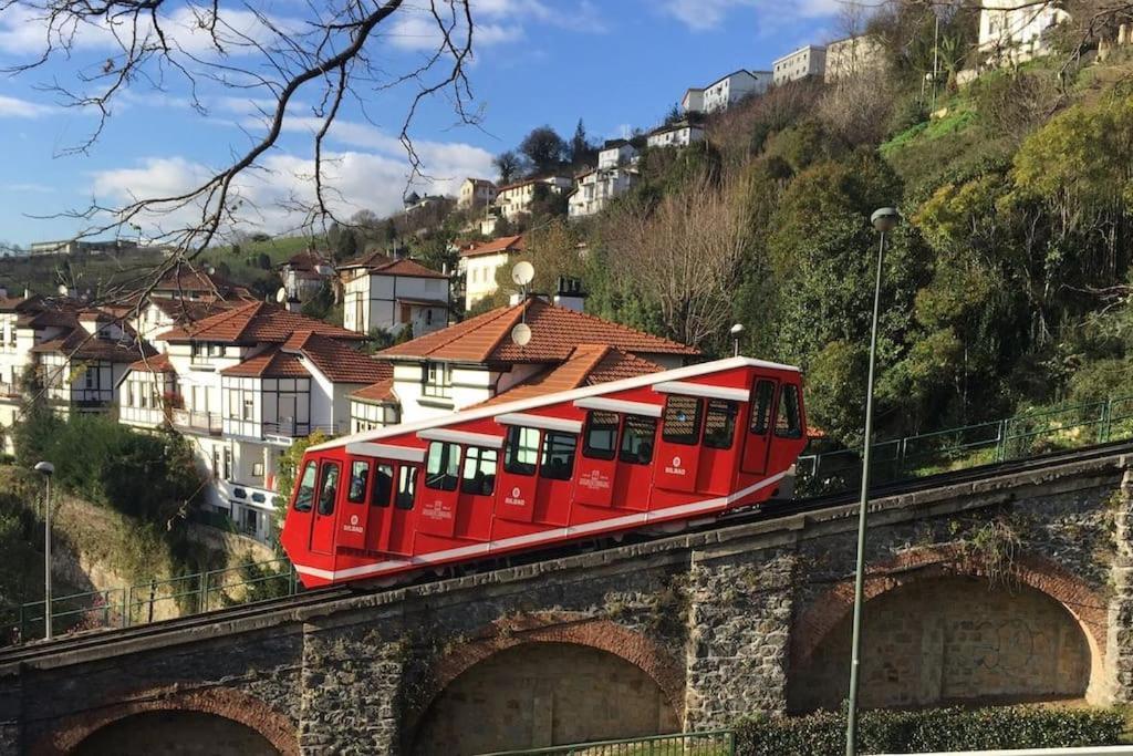 La Casita Verde. Metro Cerca Del Casco Viejo Bilbao Ngoại thất bức ảnh