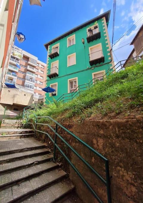 La Casita Verde. Metro Cerca Del Casco Viejo Bilbao Ngoại thất bức ảnh