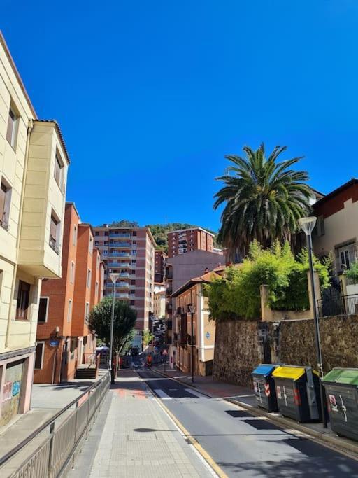 La Casita Verde. Metro Cerca Del Casco Viejo Bilbao Ngoại thất bức ảnh