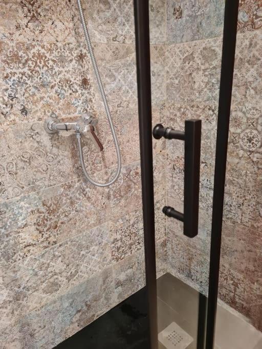 La Casita Verde. Metro Cerca Del Casco Viejo Bilbao Ngoại thất bức ảnh